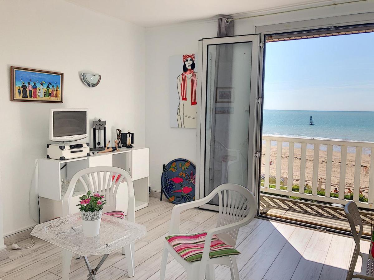 Appartement Avec Balcon, Jardin, Et Acces Plage - Fr-1-361-492 Jullouville-les-Pins Exterior foto
